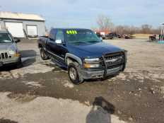 2001 Chevy Silverado 2500----$4432