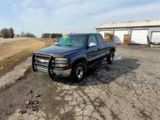 2001 Chevy Silverado 2500----$4432
