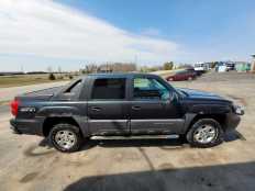 2004 Chevy Avalanche Z71----114k miles----$6,199